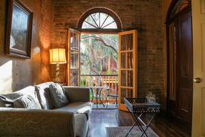 Jr Suite - King/Balcony Photo 1